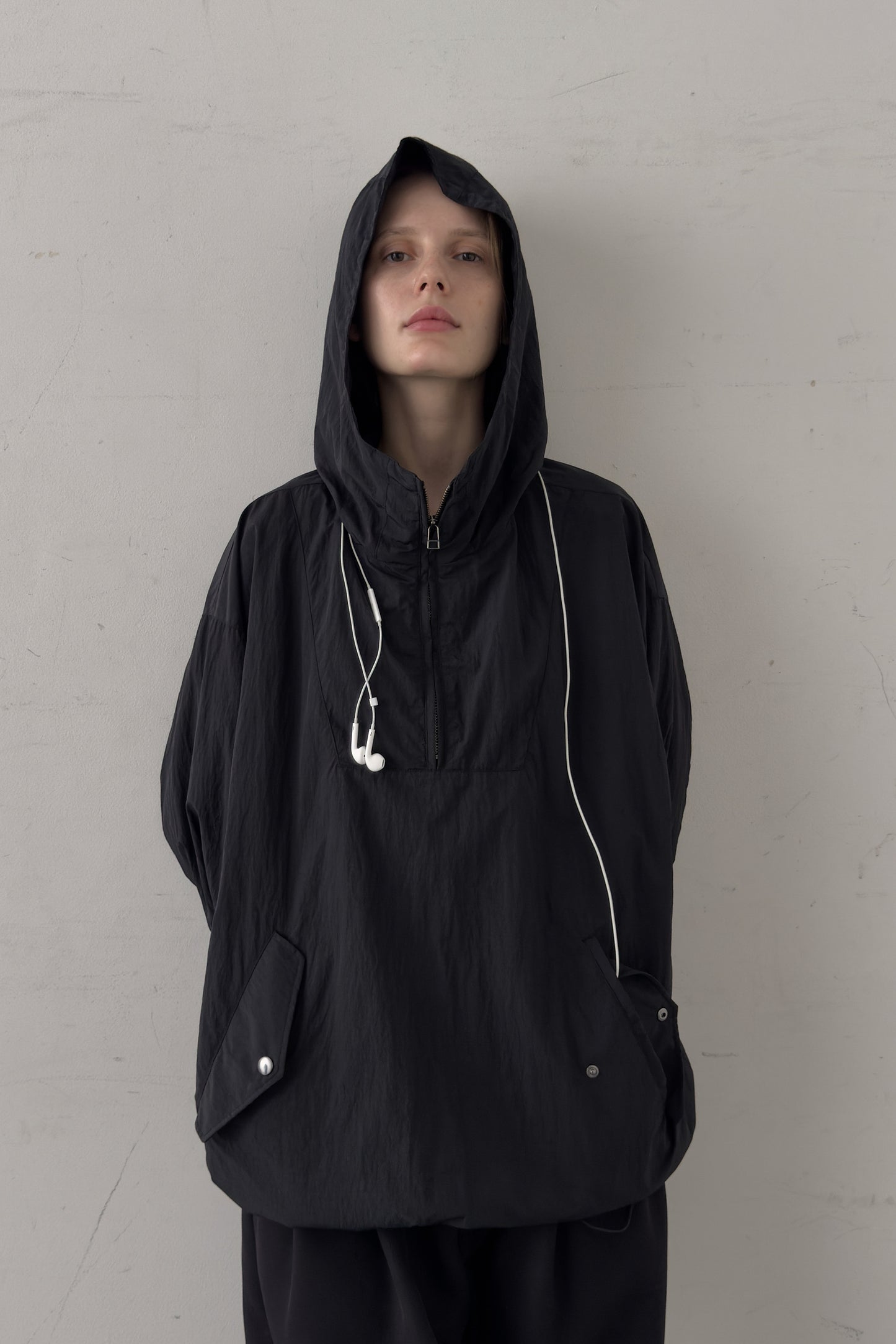SHADOW NYLON ANORAK - BLACK