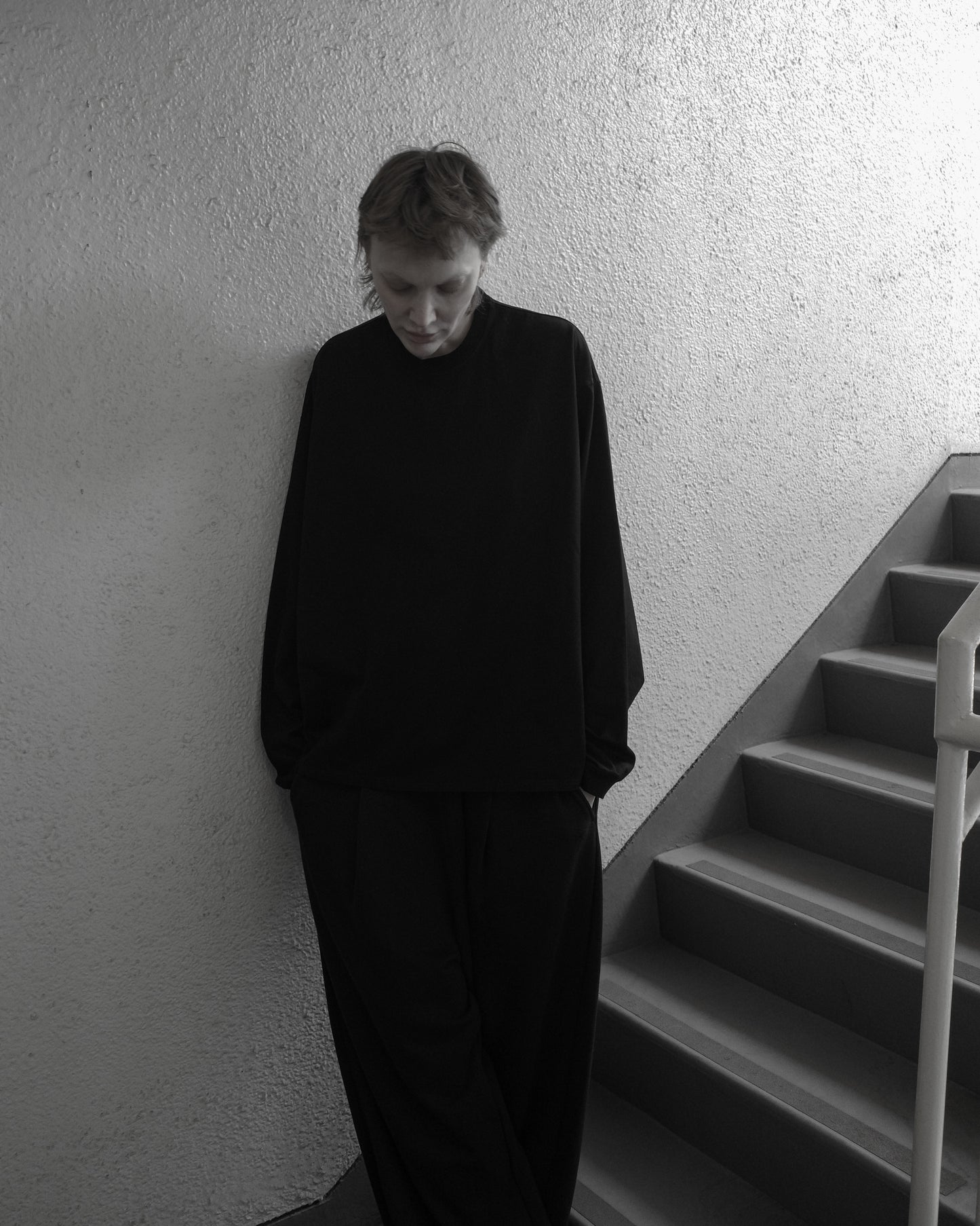 RELAXED SMOOTH LS TEE - BLACK