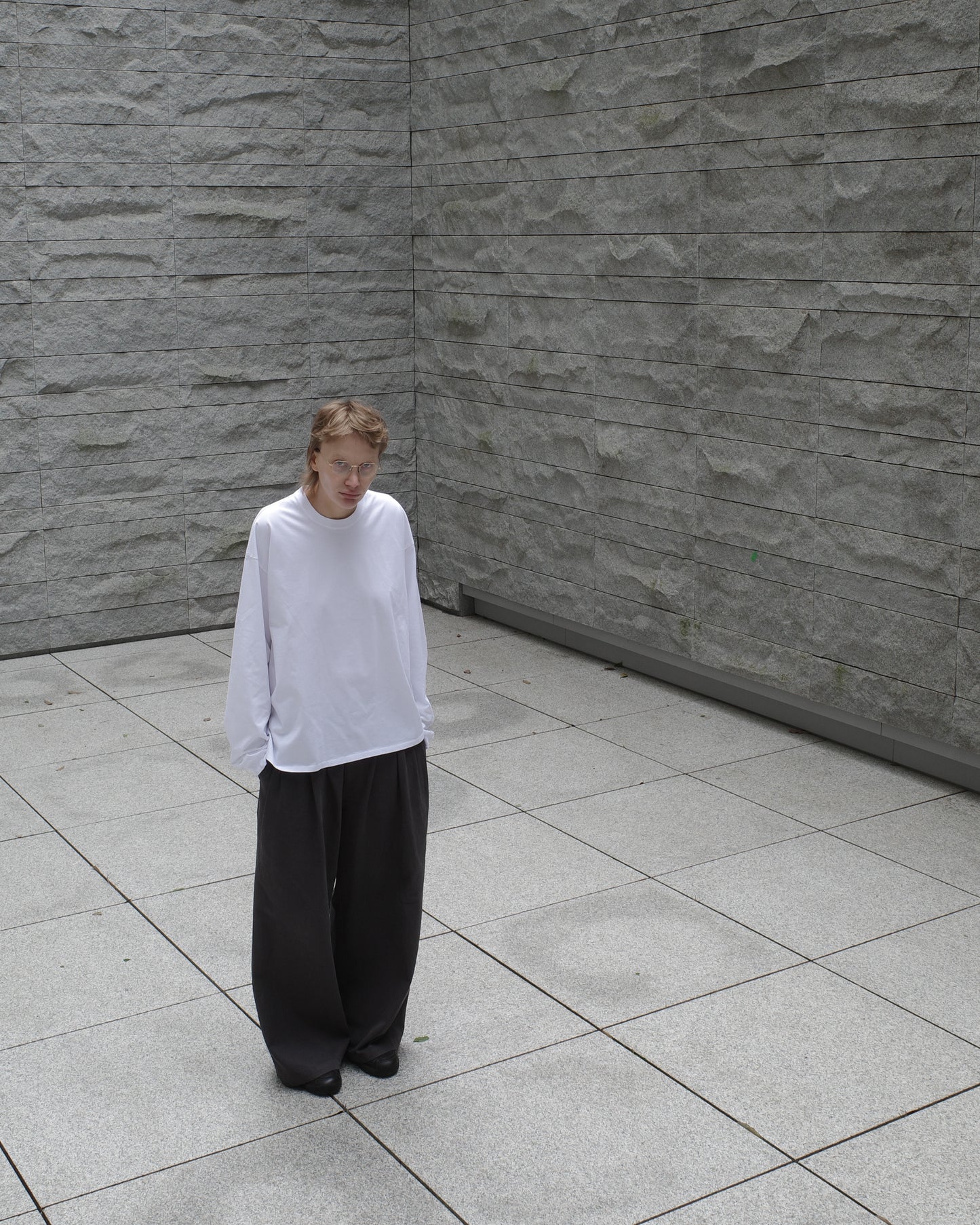 RELAXED SMOOTH LS TEE - WHITE