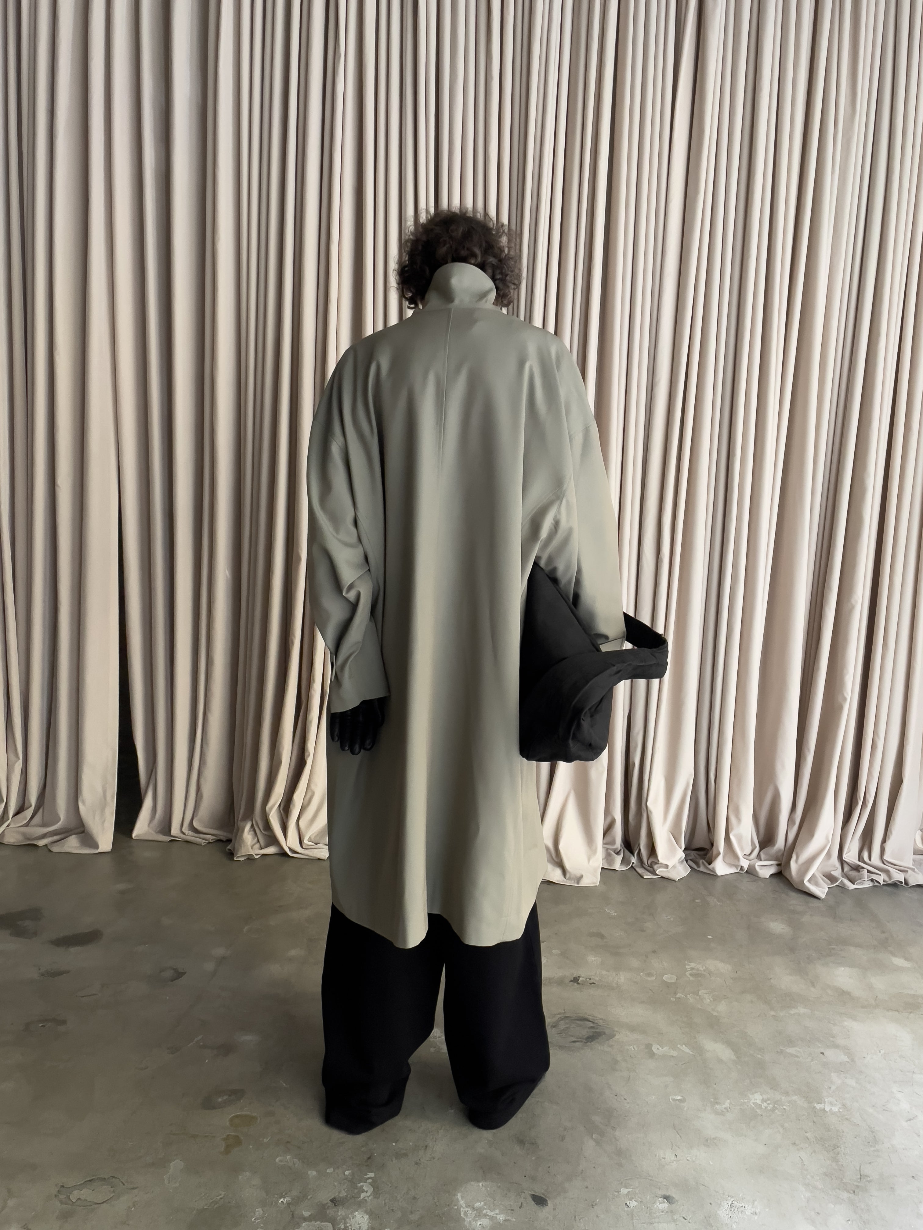 WOOL CHAMBRAY OVERCOAT - OLIVE