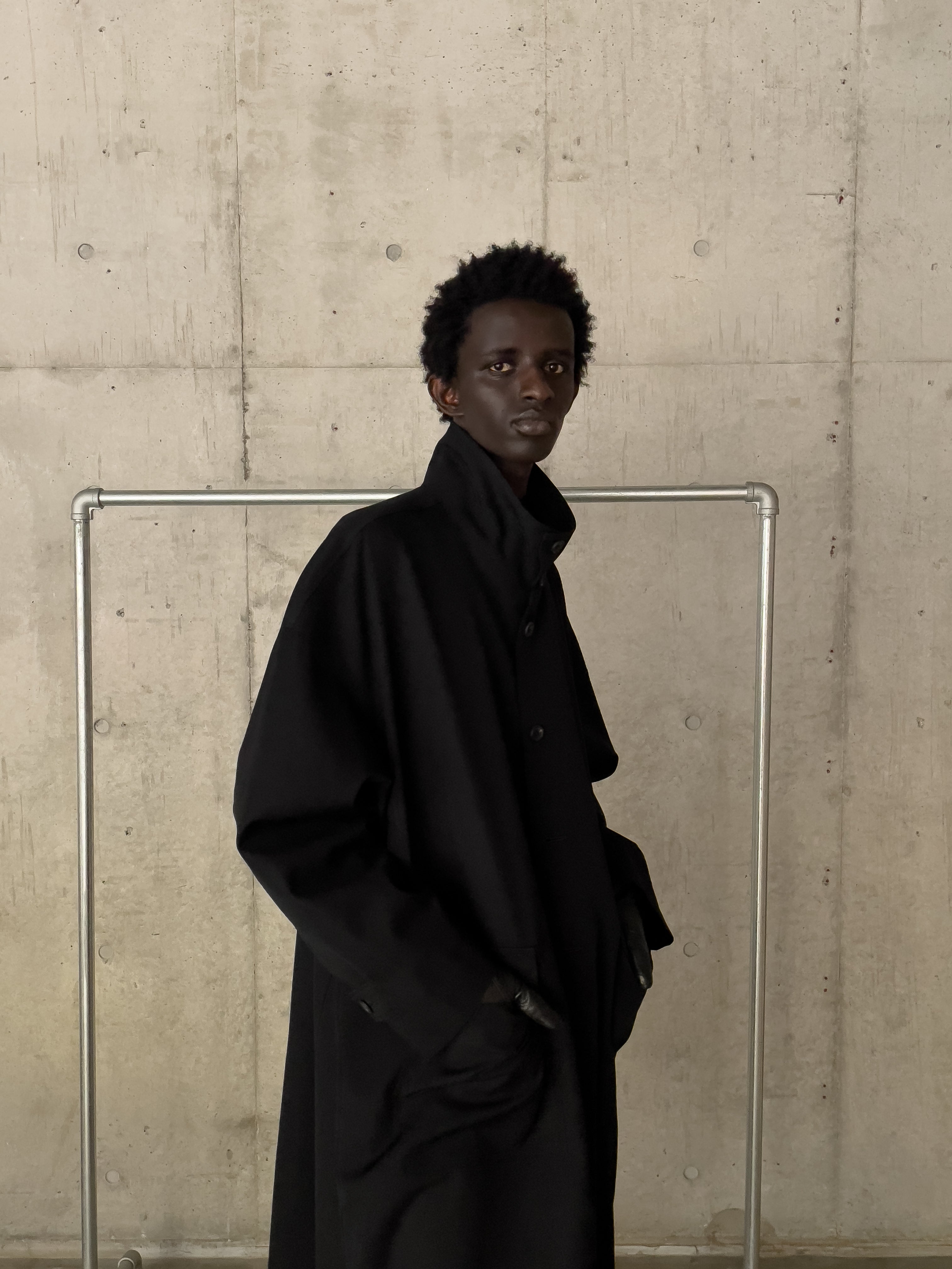 WOOL CHAMBRAY OVERCOAT - BLACK