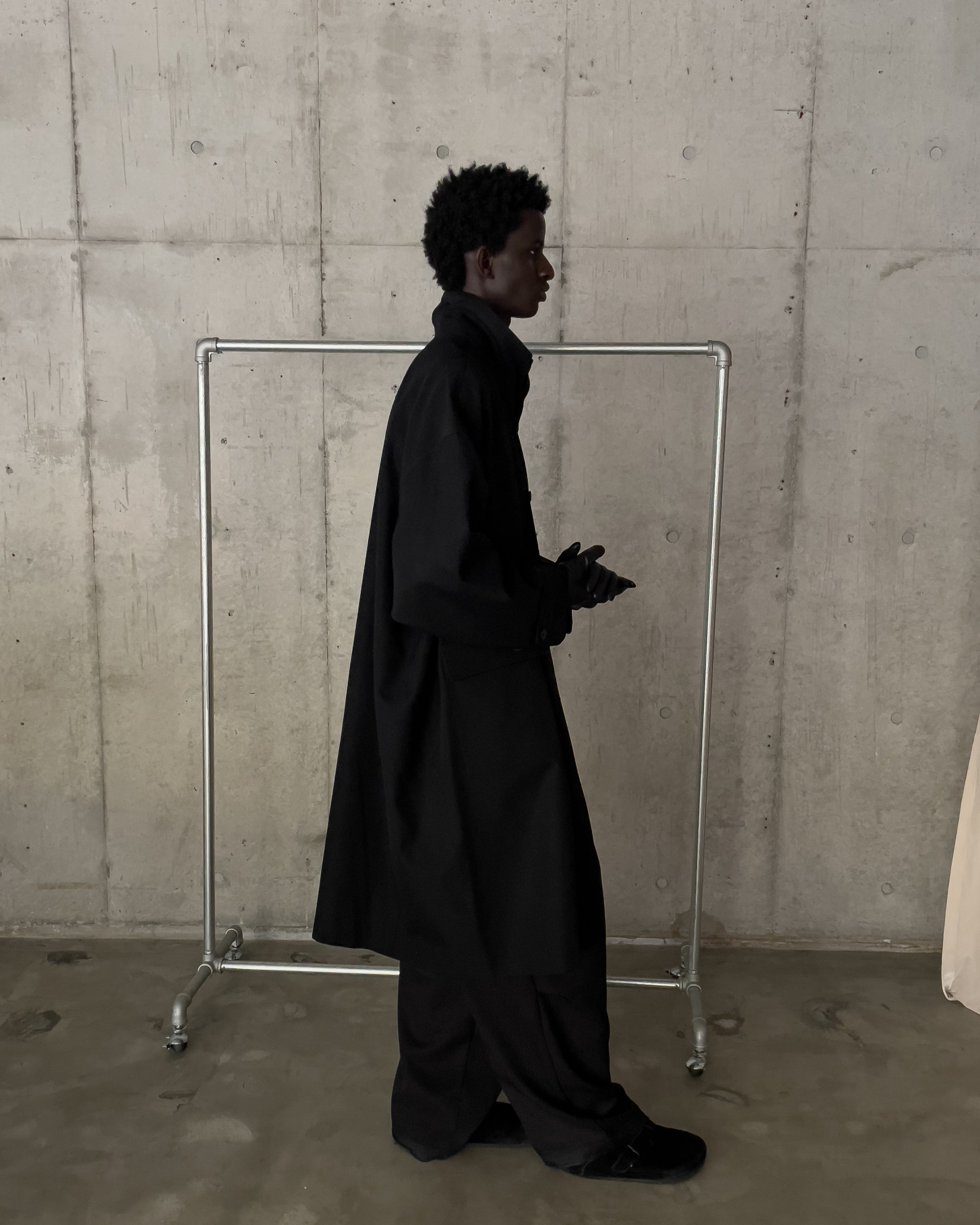 WOOL CHAMBRAY OVERCOAT - BLACK