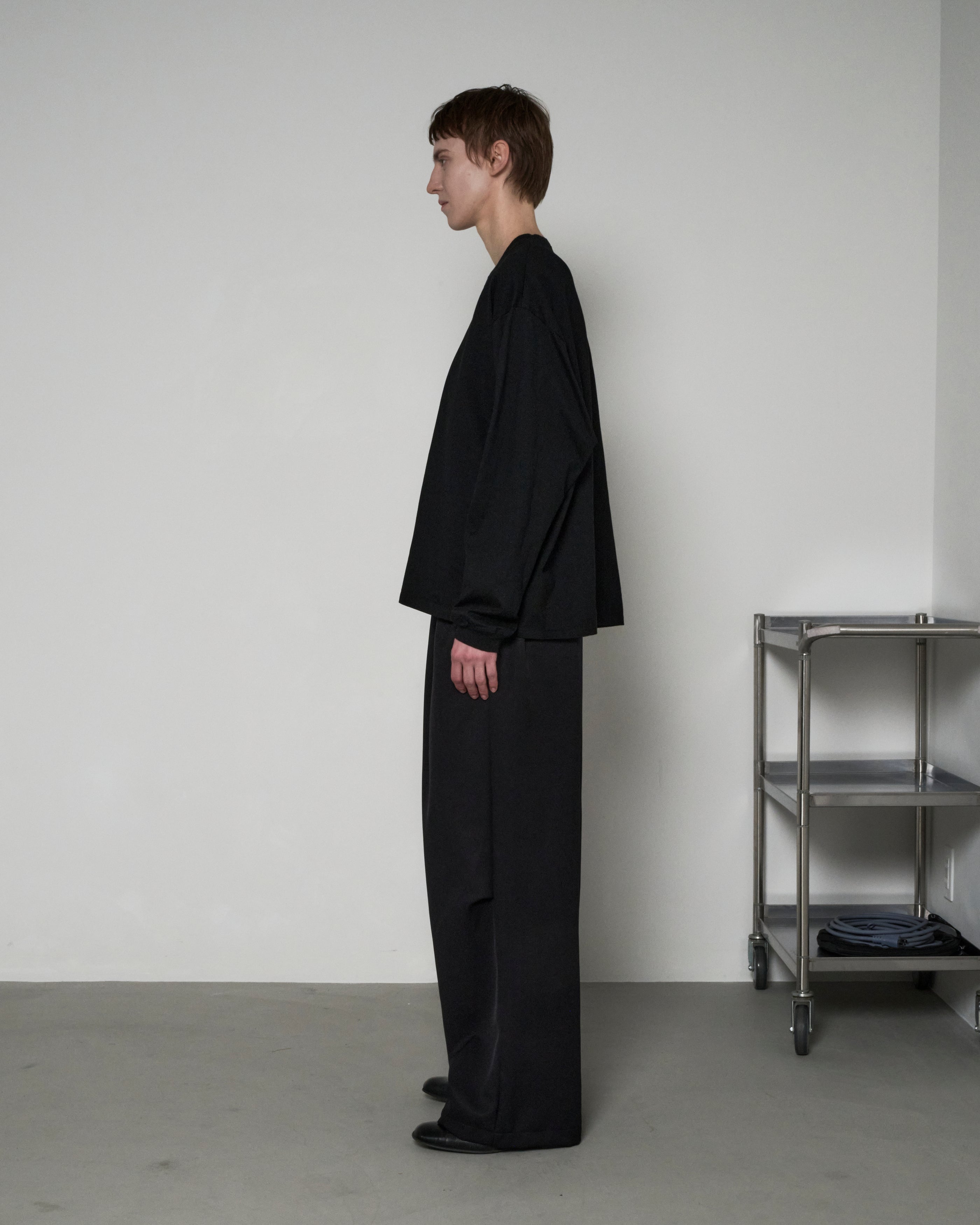 DRAPE TUCK PANTS - BLACK