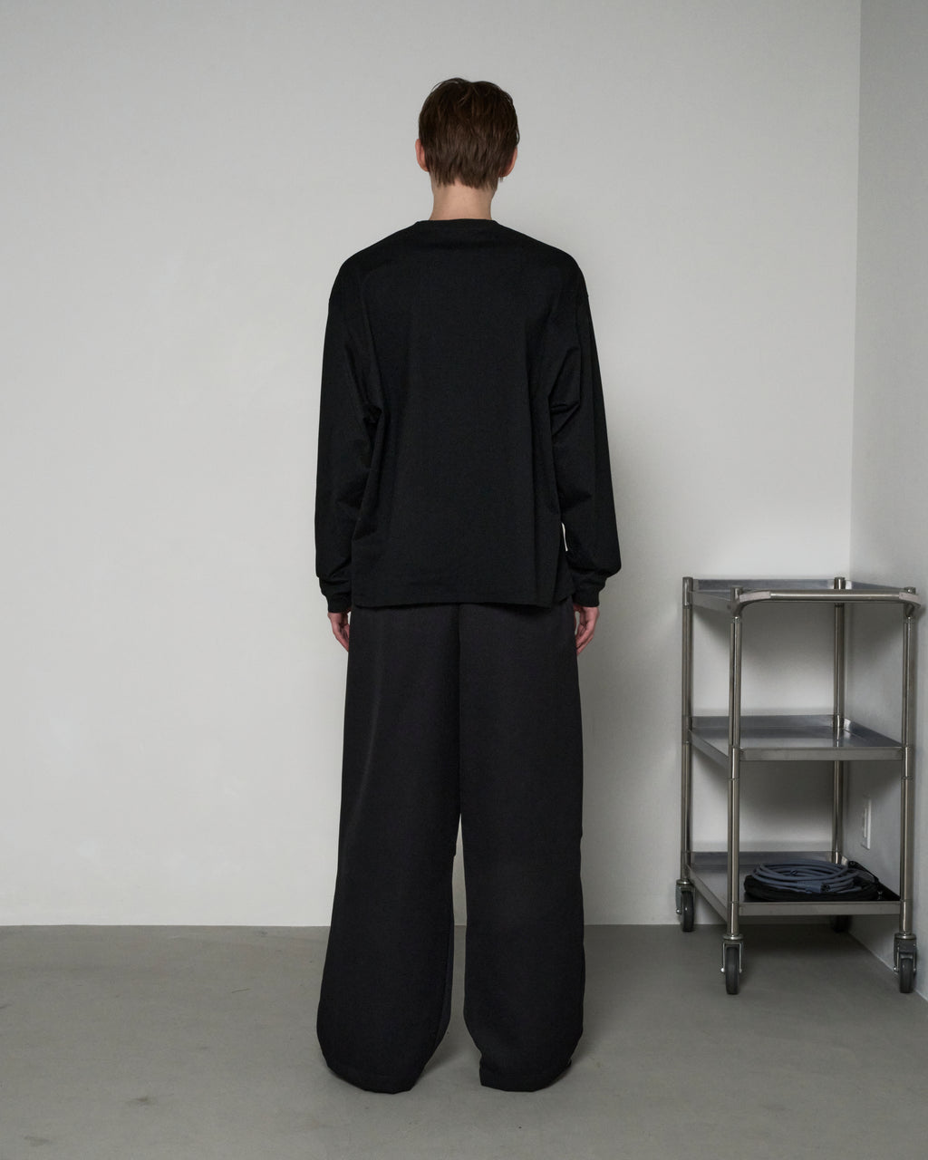 DRAPE TUCK PANTS - BLACK