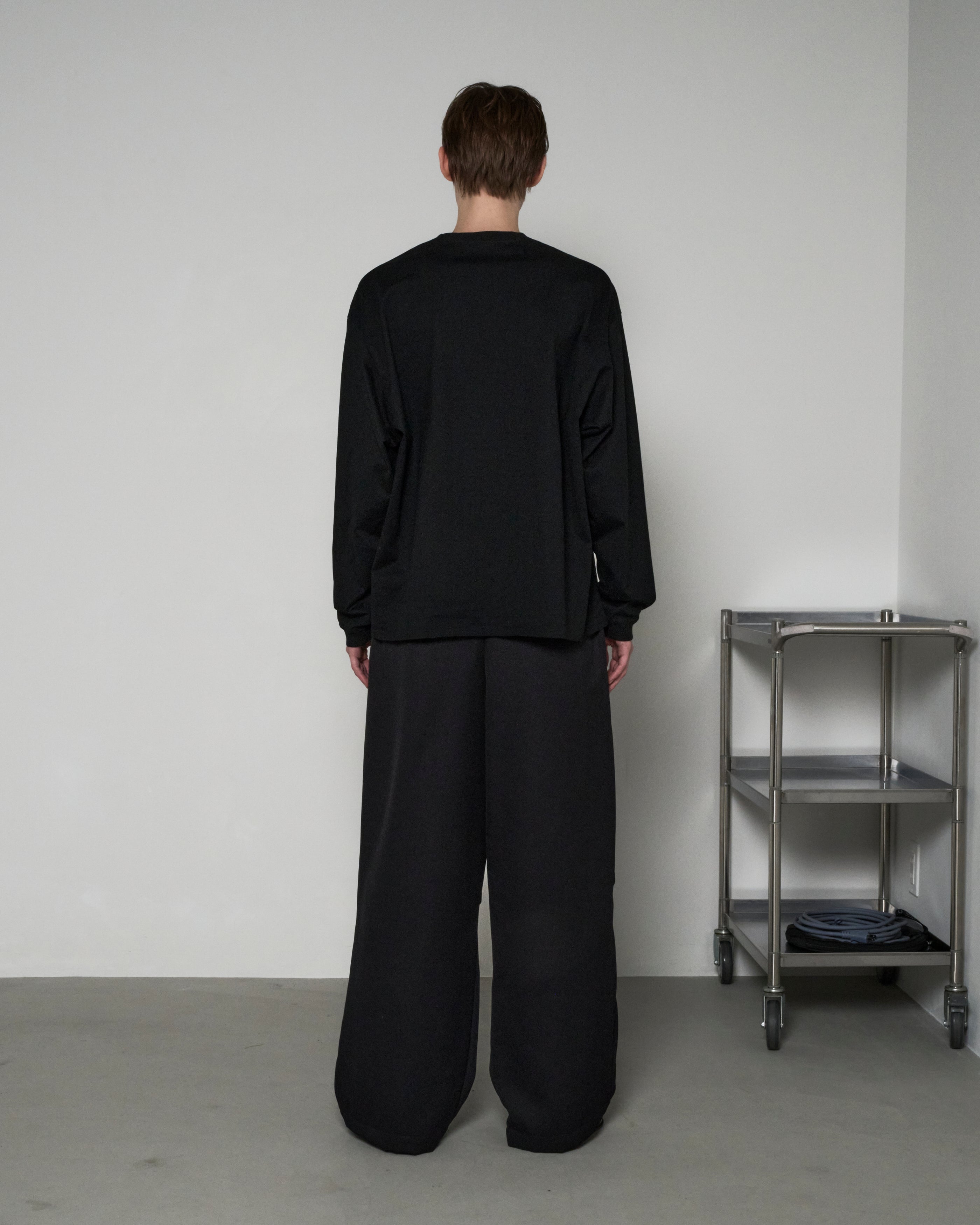 DRAPE TUCK PANTS - BLACK