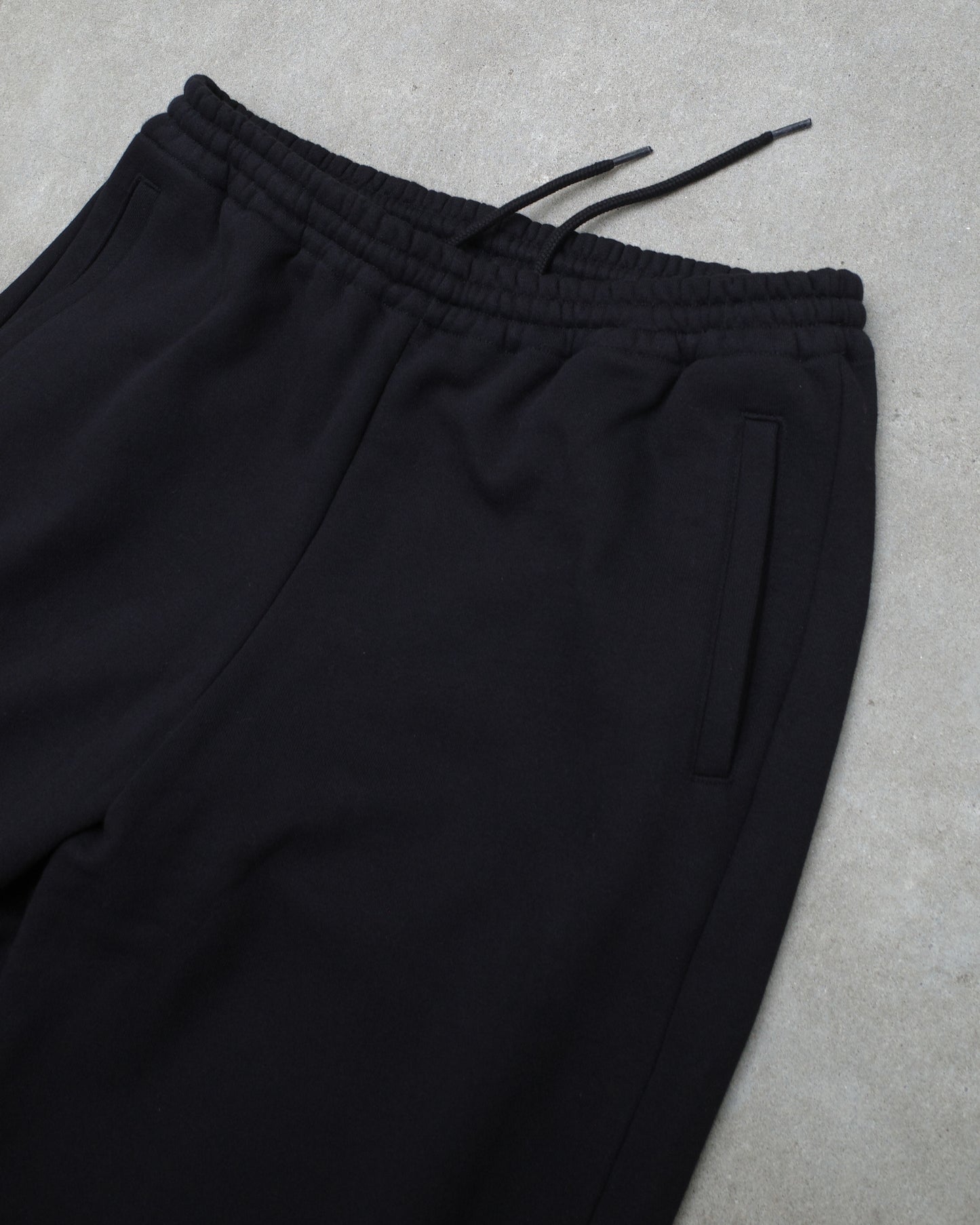 WIDE SWEAT TROUSERS - BLACK