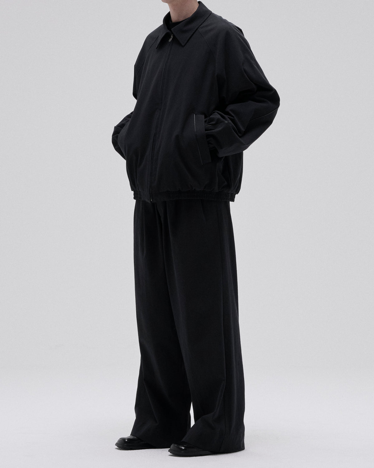COTTON GABARDINE WIDE PANTS-BLACK