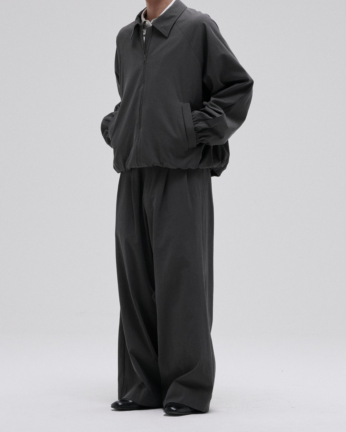 COTTON GABARDINE WIDE PANTS-GRAY