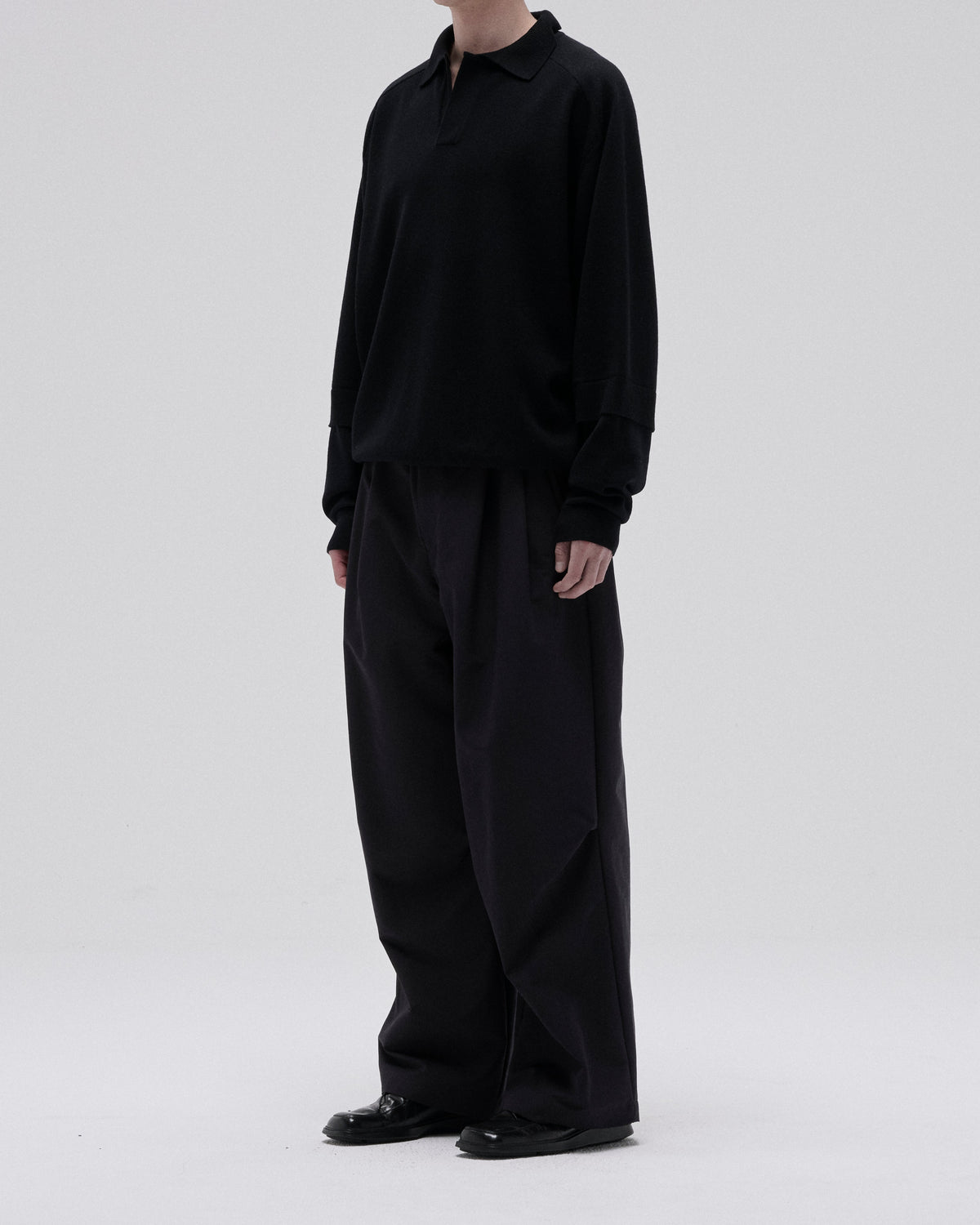 LAYERD SLEEVE KNIT SKIPPER-BLACK