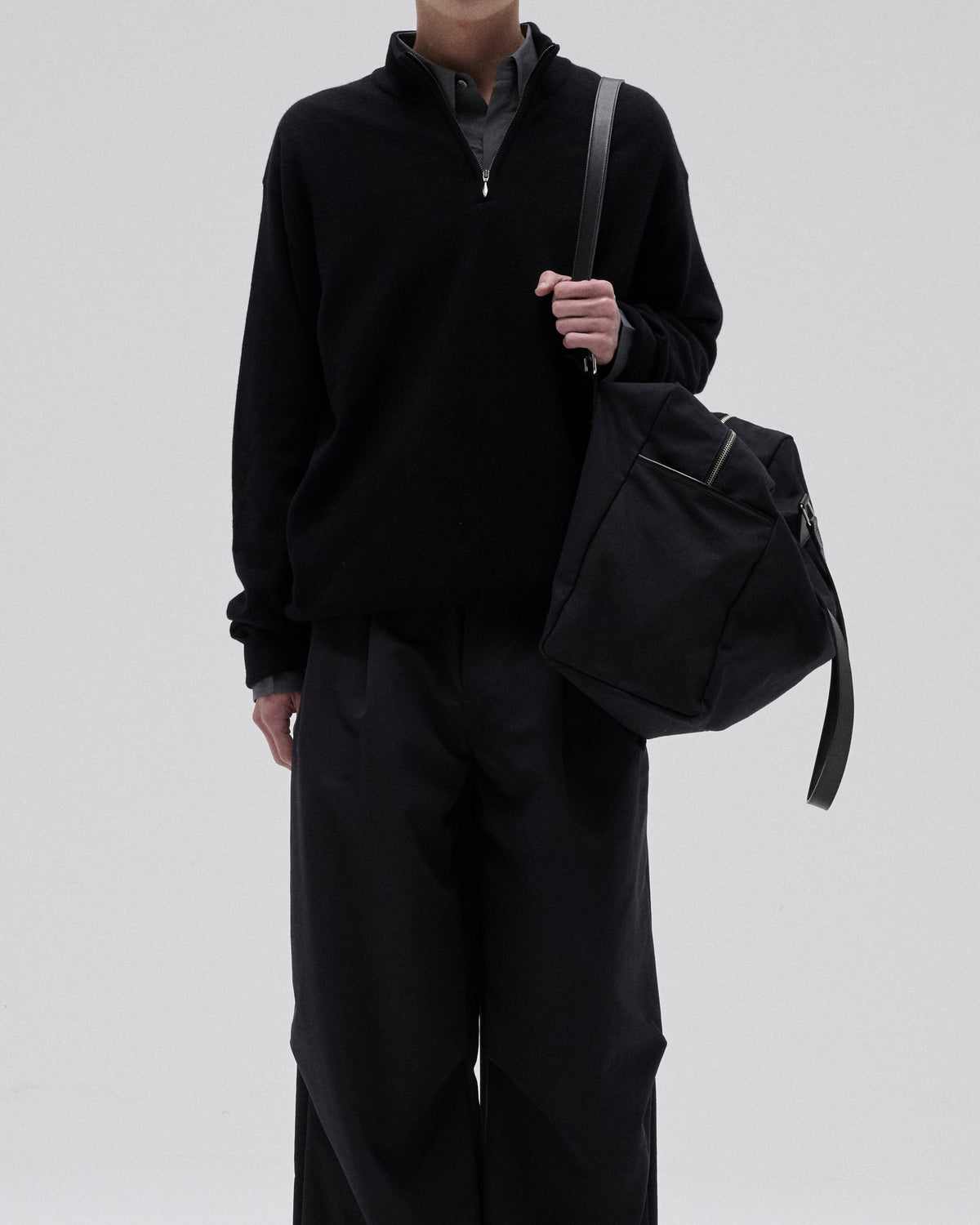 HALF ZIP KNIT-BLACK