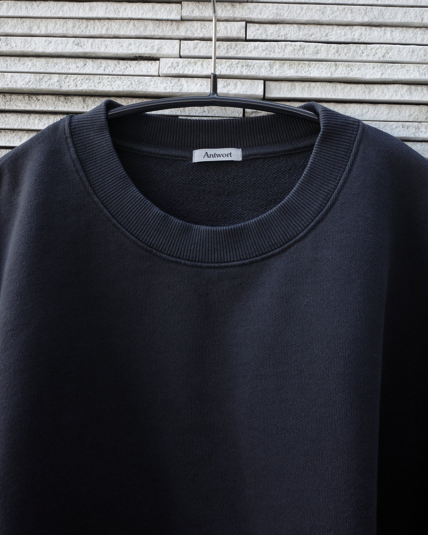 INVITATION SWEATSHIRT - FADE BLACK