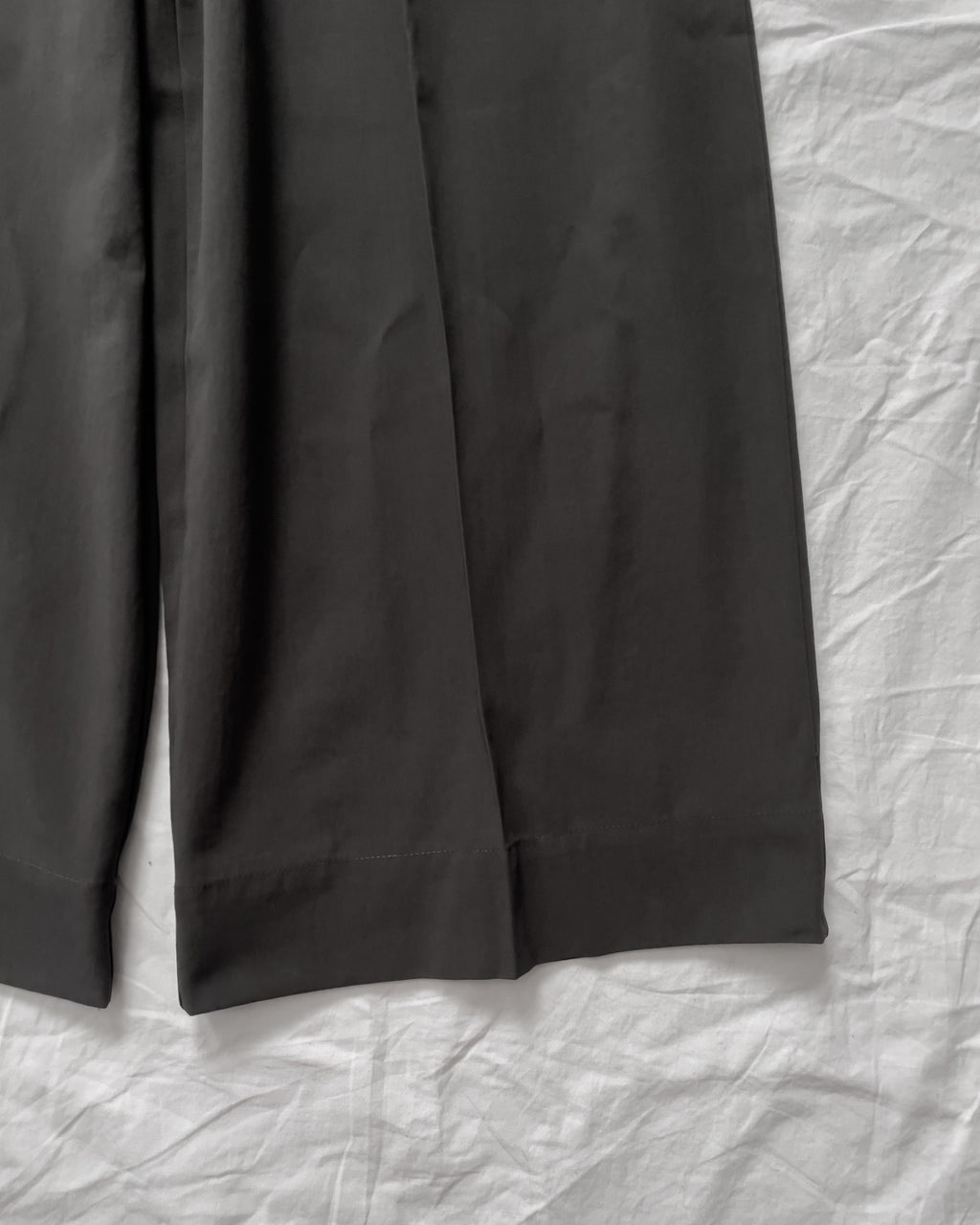 COTTON GABARDINE WIDE PANTS-GRAY